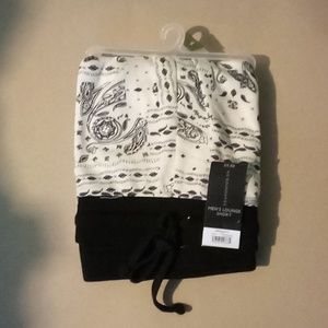 No Boundaries lounge short